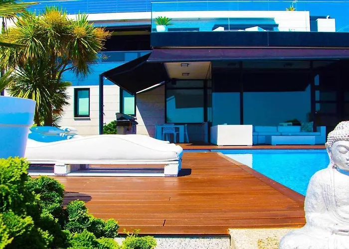 Lujosa Vistas Al Mar Y Piscina Climatiza Sanxenxo