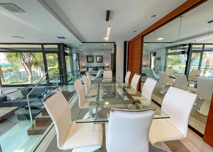 Lujosa Vistas Al Mar Y Piscina Climatiza Sanxenxo